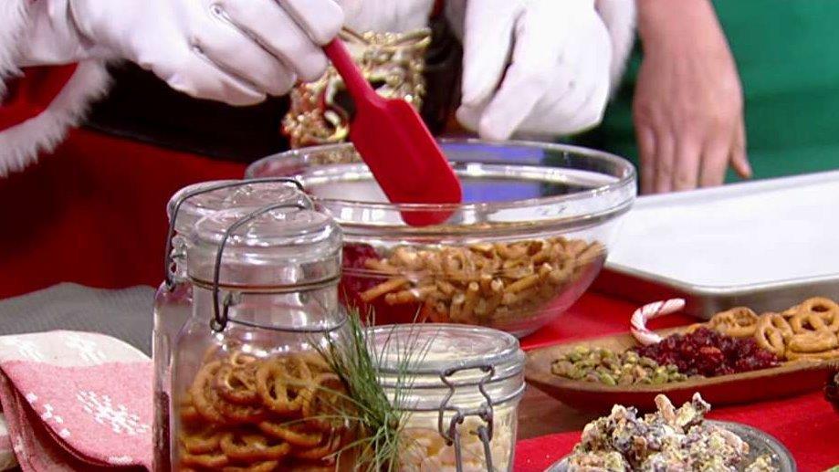 Cooking with 'Friends': Santa Claus makes reindeer clusters