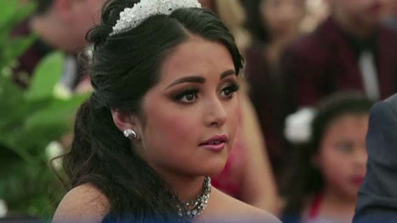 Thousands show up to Quinceanera in Mexico