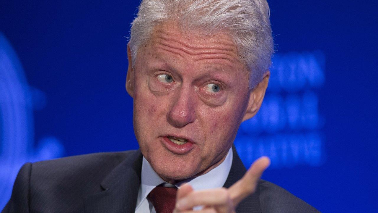Bill Clinton works to recruit big donors for foundation