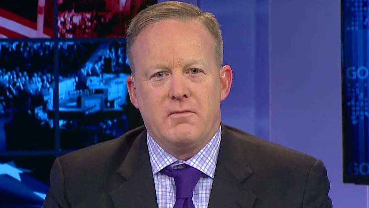 Spicer's message to Dems planning to 'slow roll' nominations