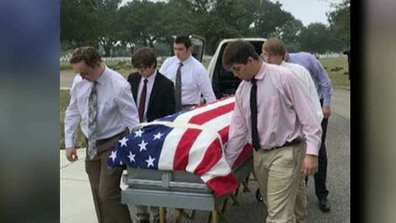 Teens serve as pallbearers for veteran with no family