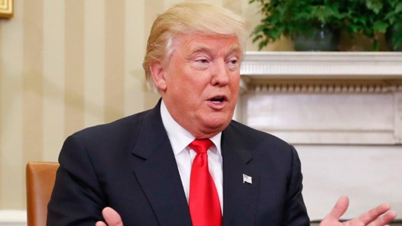 Editor dikritik karena berhati-hati dalam menuduh polisi (terutama Trump) berbohong