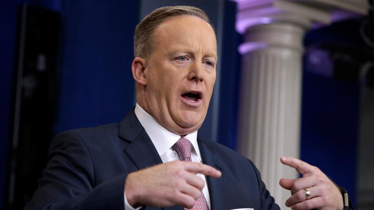 Sean Spicer hits reset button with the press