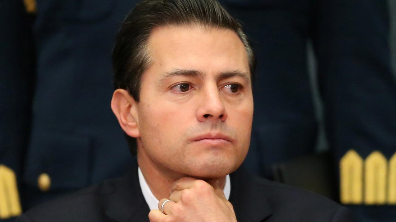 Mexican president doubles down on refusing to pay for wall