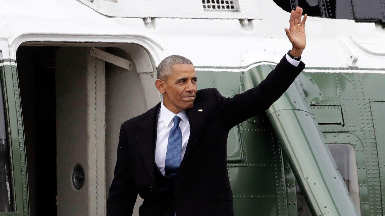 Obama's vacation from politics appears to be over