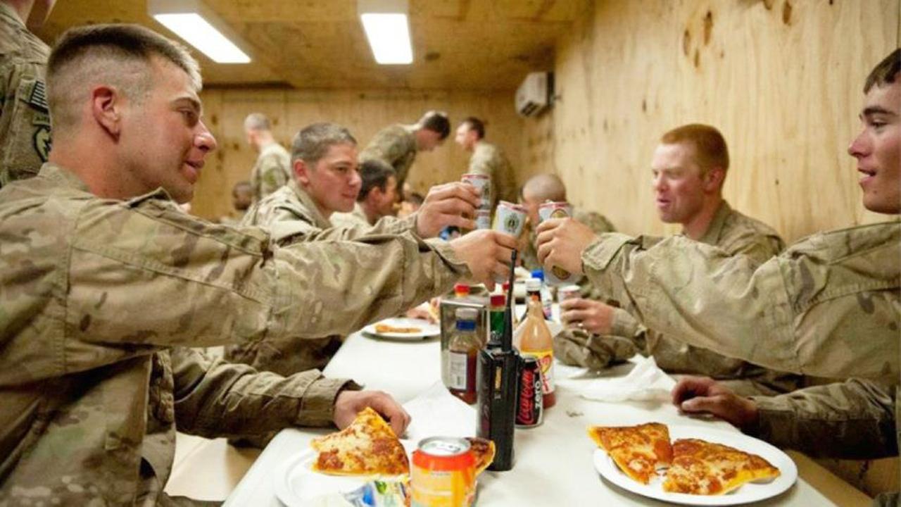 Non-profit ships pizzas to deployed troops for Super Bowl