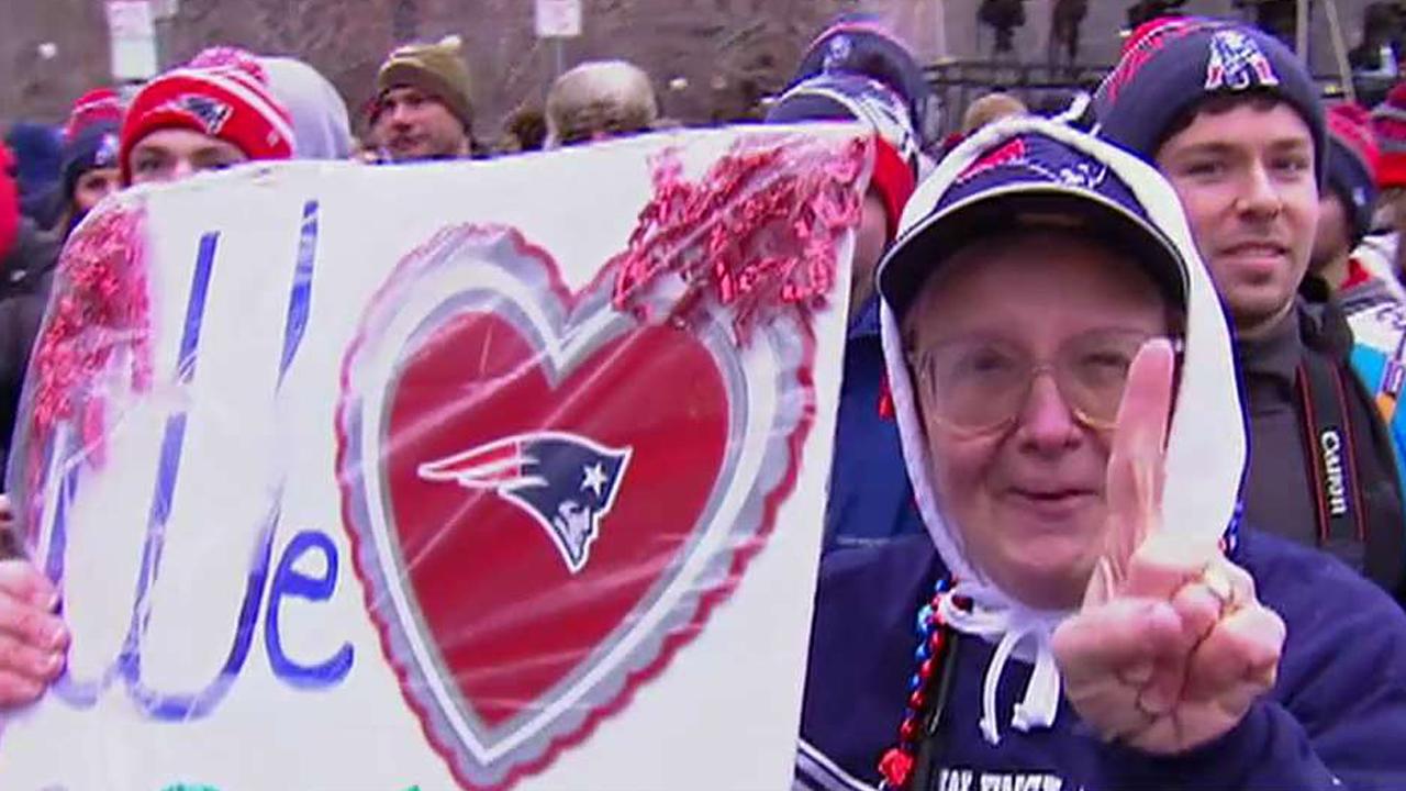 Patriots fans line streets for Super Bowl victory parade