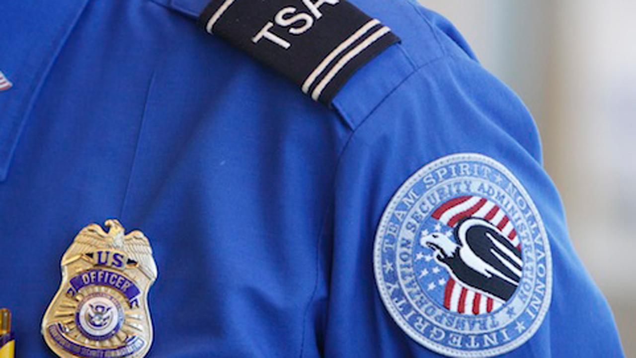 12 TSA agents arrested for smuggling 20 tons of cocaine