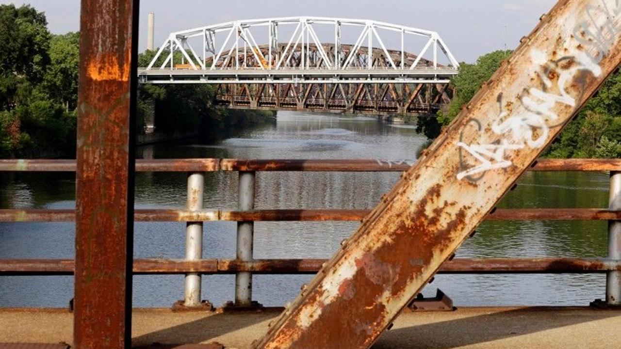 Report: More than 55,000 bridges in US need serious repair