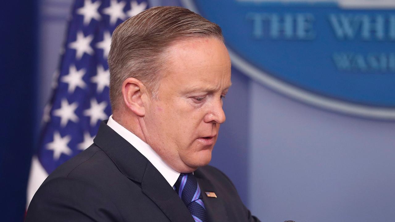 Sean Spicer's leak investigation promptly leaked to press