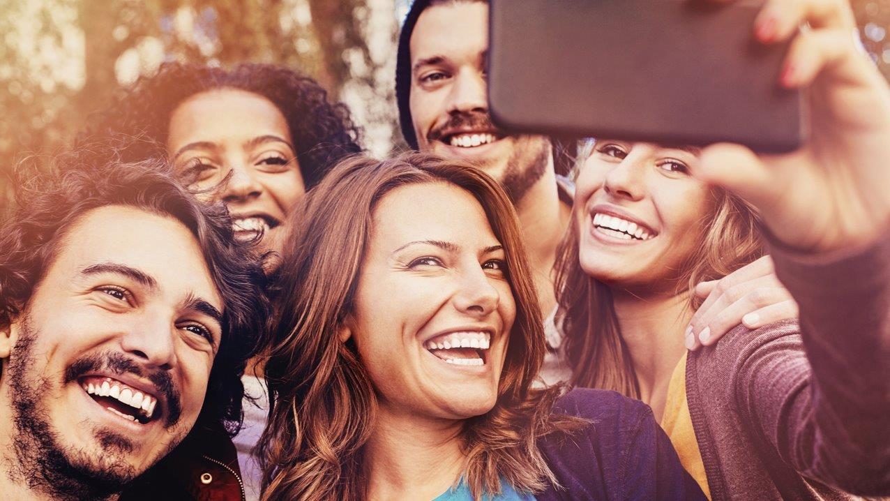 Sick of solo selfies? You can hire some friends