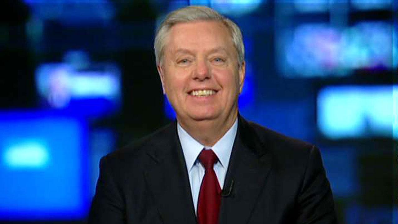 Graham: FBI could clear up questions on surveillance, Russia