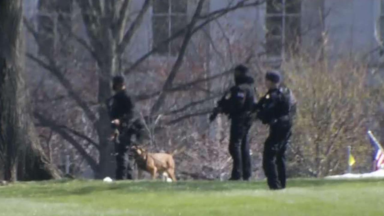 Source: Secret Service respond to fence jumper at WH