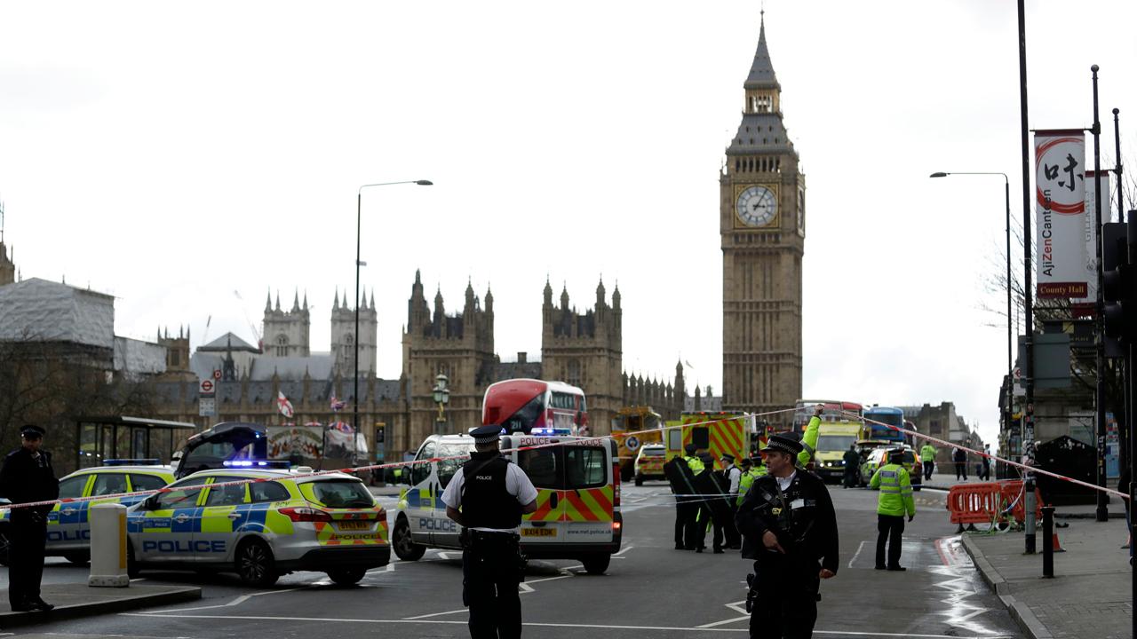 Witness describes 'terrifying' attack at UK Parliament