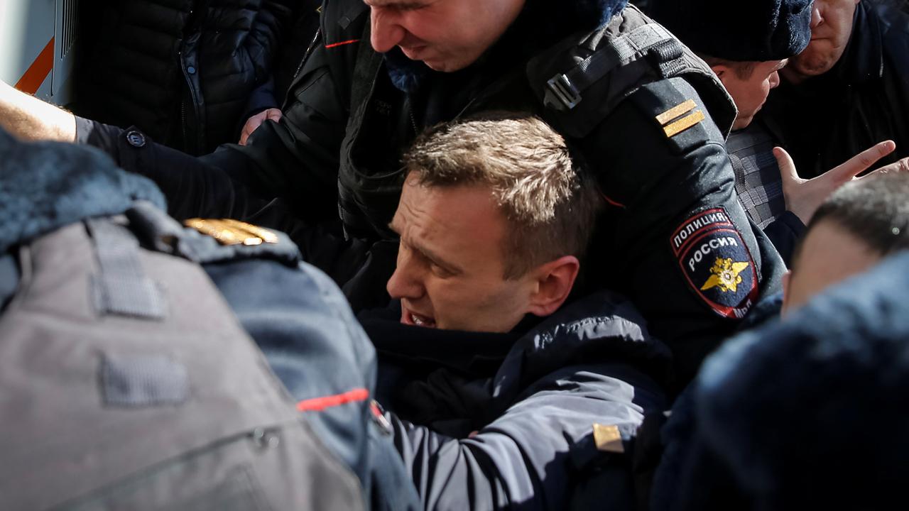 Russian opposition leader jailed during anti-Kremlin protest