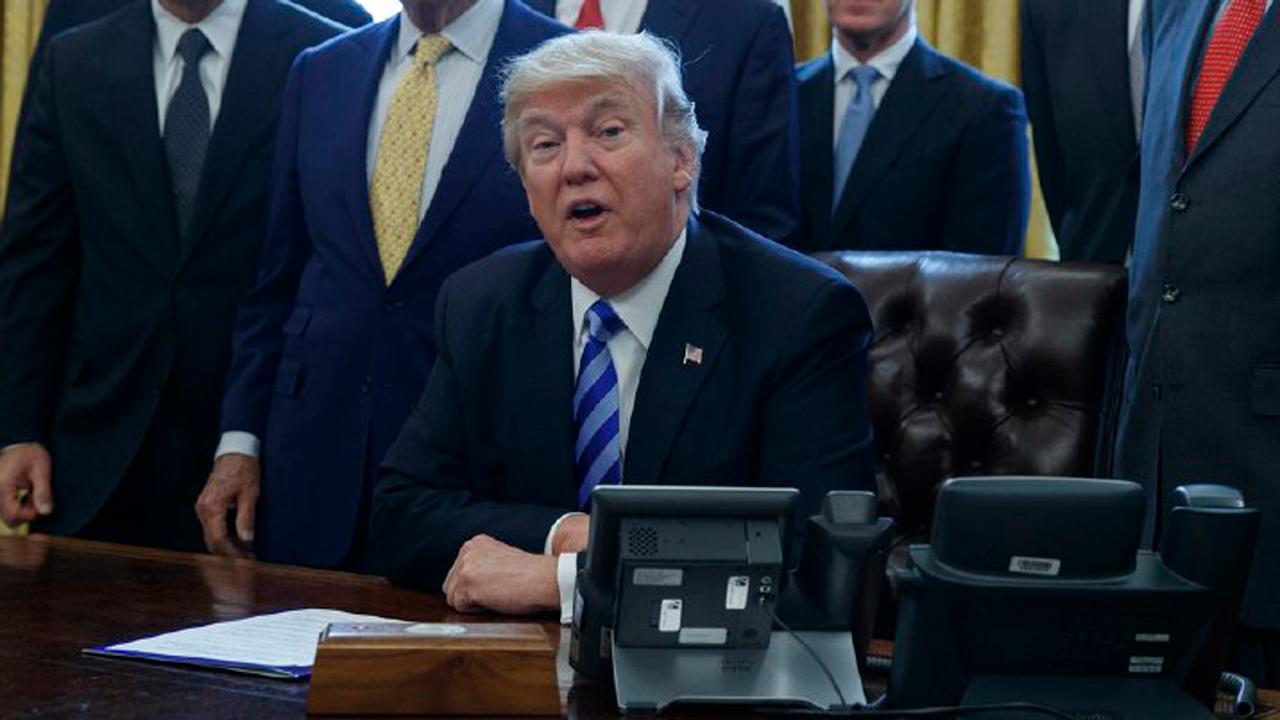 Trump pushes tax reform as shutdown deadline looms
