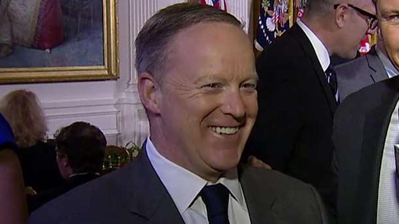 Sean Spicer: Trump to use business approach to reform VA