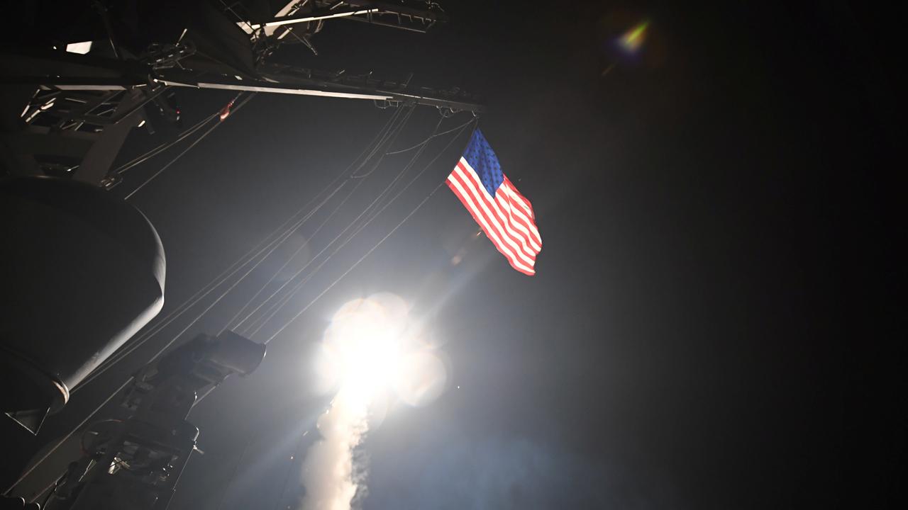 US cruise missiles pound Syrian airbase