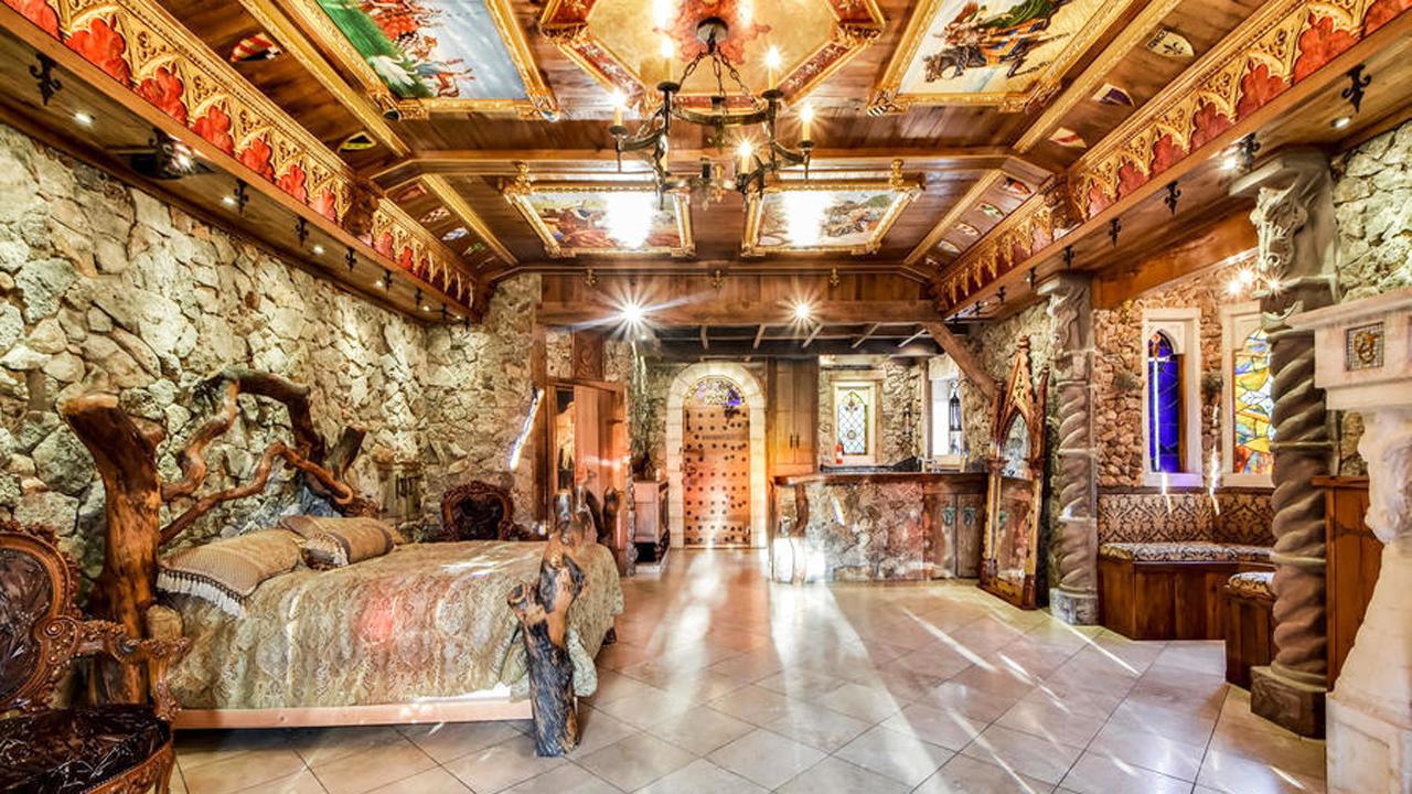 Live like a king in a 'Game of Thrones'-style mansion 