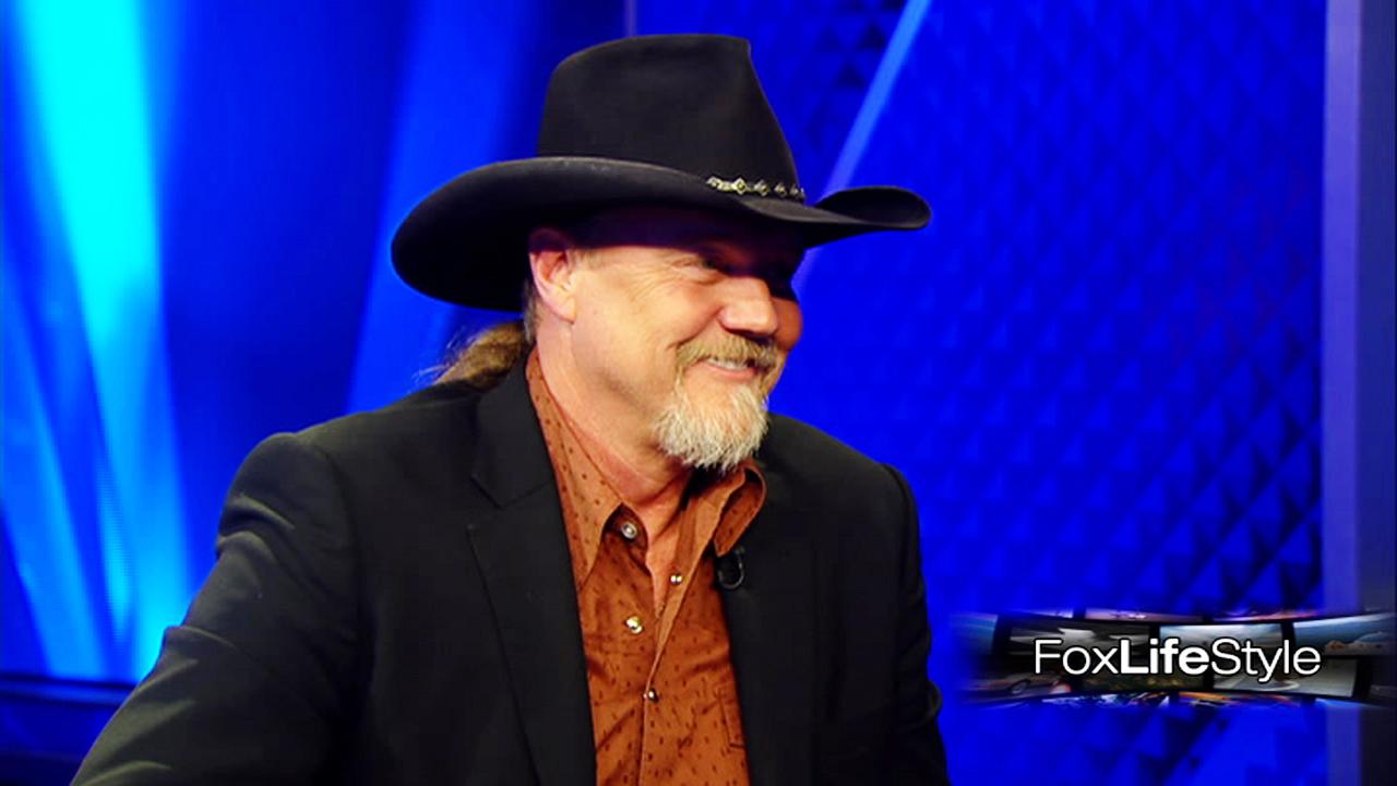Country star Trace Adkins reveals hobbies on and off tour