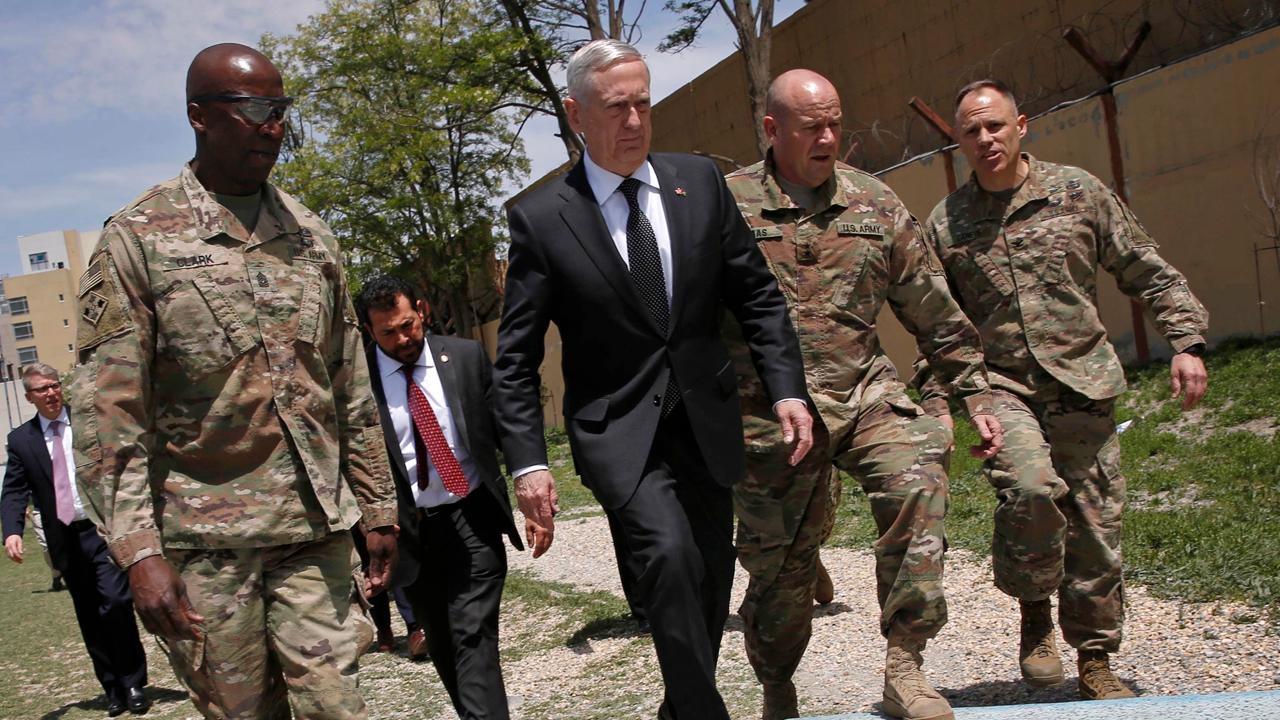 Secretary Mattis makes surprise visit to Afghanistan 