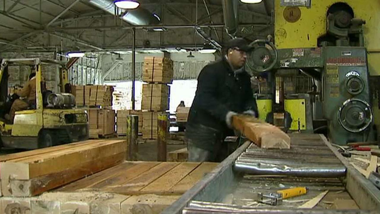 White House slaps new tariffs on Canadian lumber