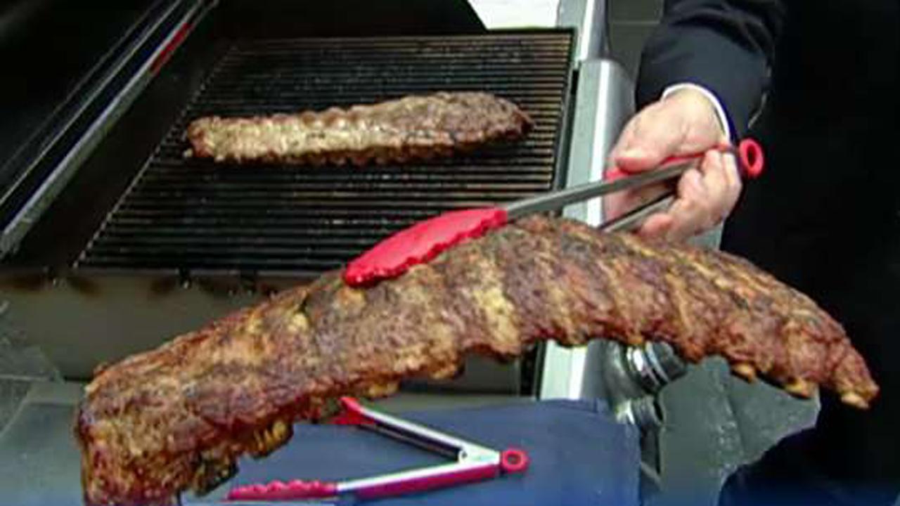 Cooking with 'Friends': Griff Jenkins' Memphis-style ribs 