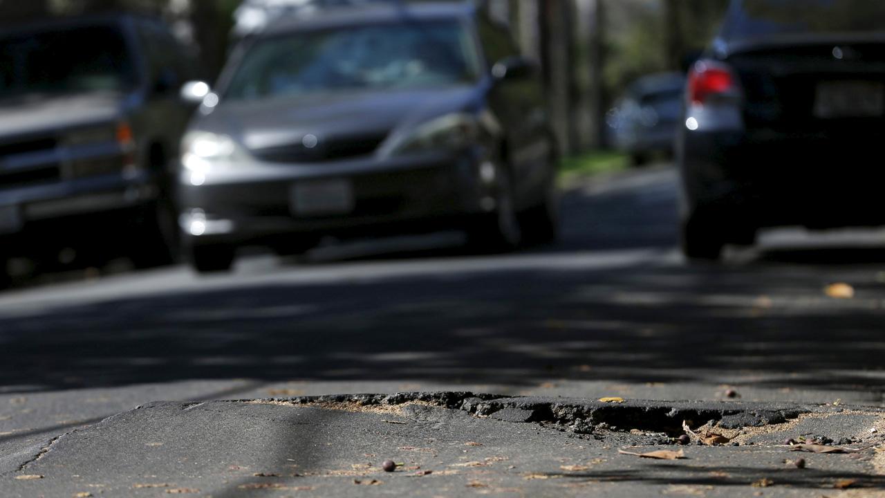 Potholes a menace for drivers, automakers alike