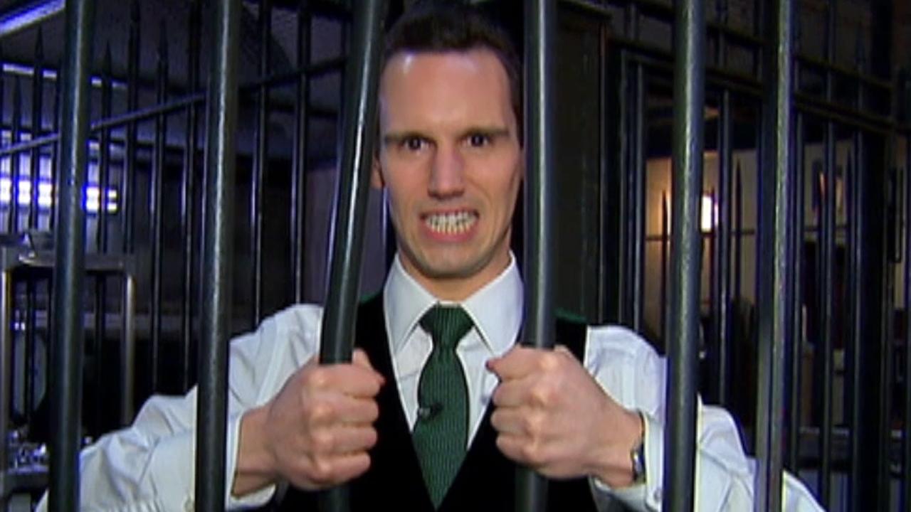 Cory Michael Smith takes you behind the scenes of 'Gotham'