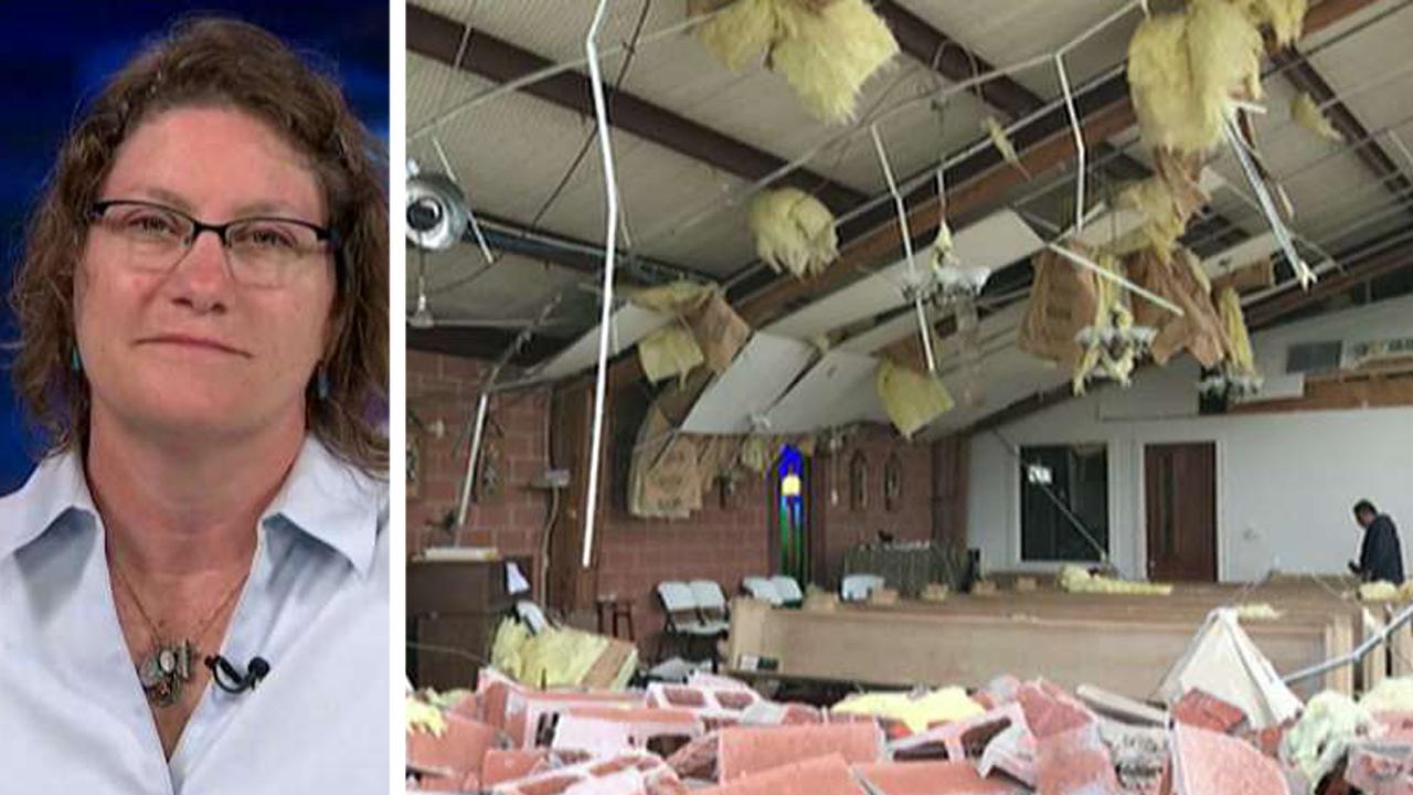 Parishioners survive powerful Texas tornado in church