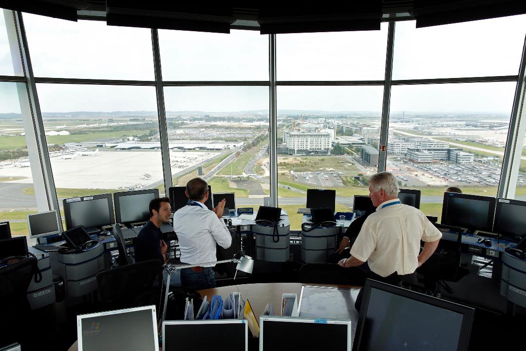 Air traffic control: Five fast facts