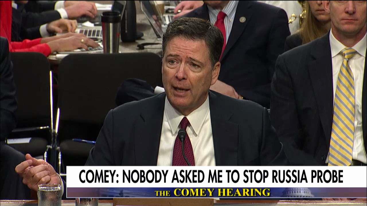 Comey asked friend to share memos with reporter