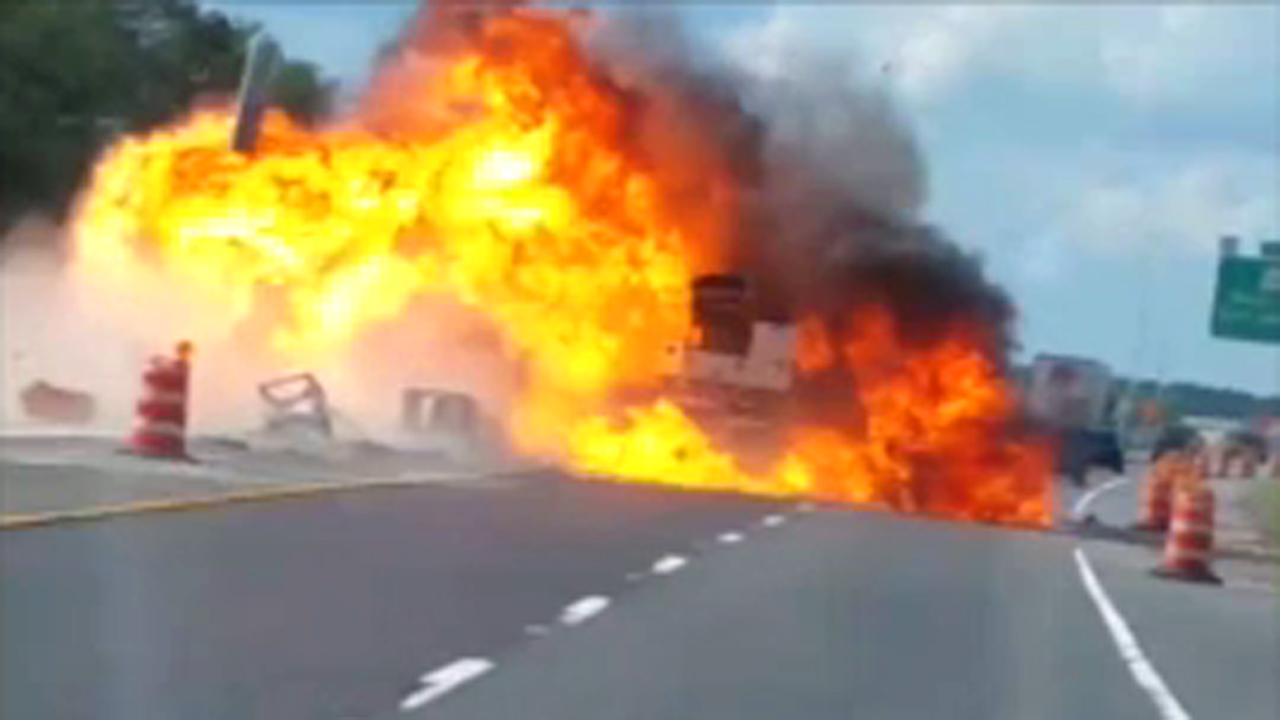Fuel tanker crash causes massive fireball on Florida highway