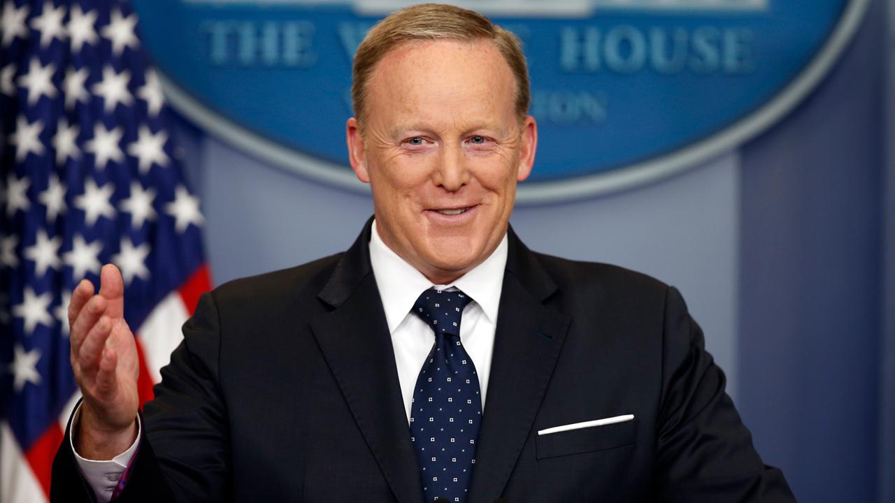 Spicer questioned on future, accessibility in press briefing