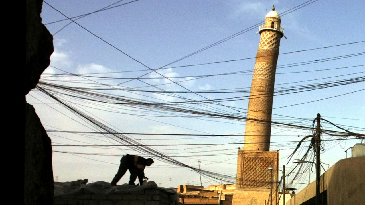 ISIS blows up historic Mosul mosque