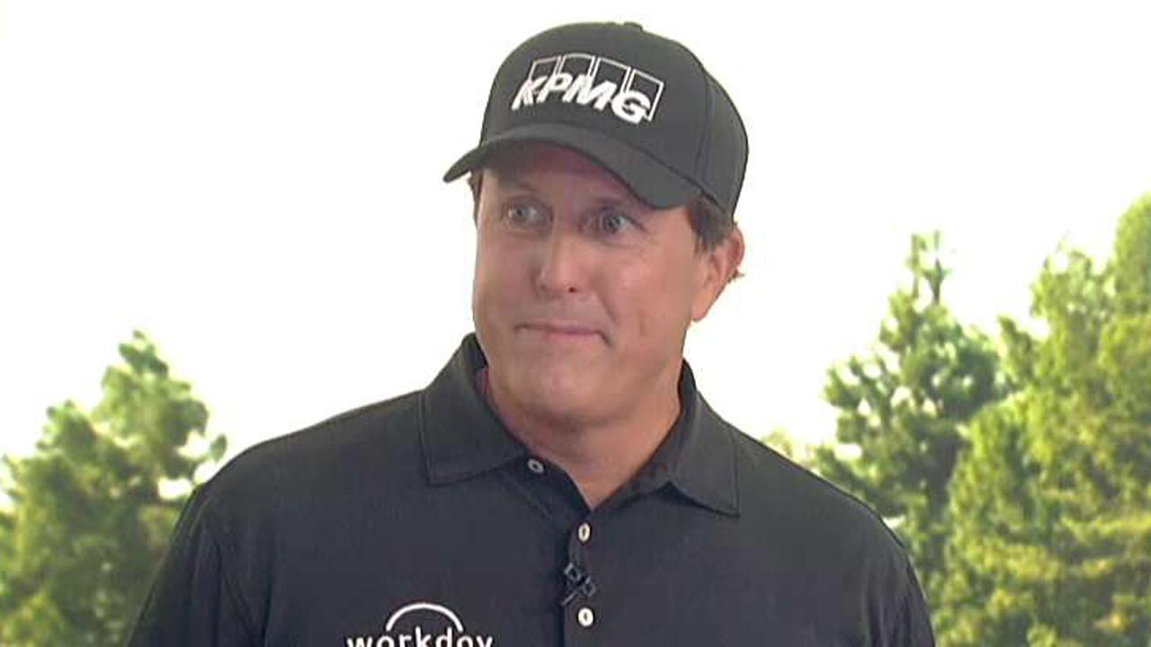 Golfer Phil Mickelson partners with program mentoring women