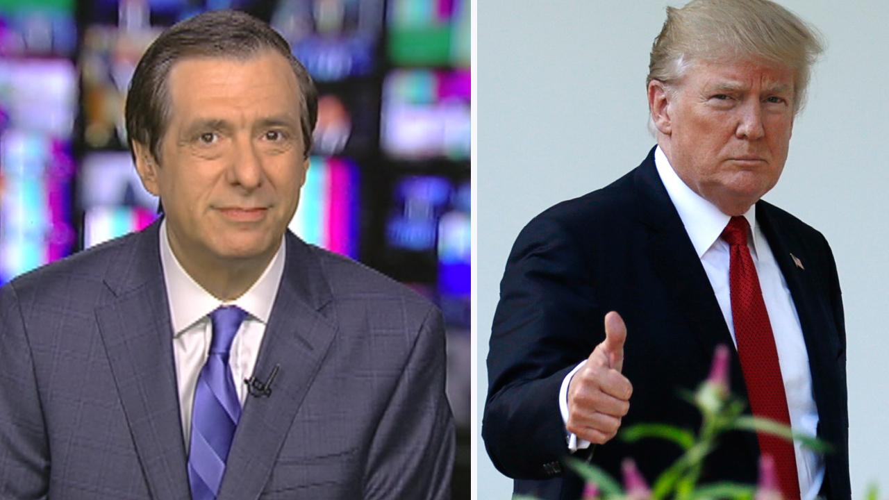 Keputusan pengadilan yang melarang perjalanan menyemangati Trump dan mengubah narasi media