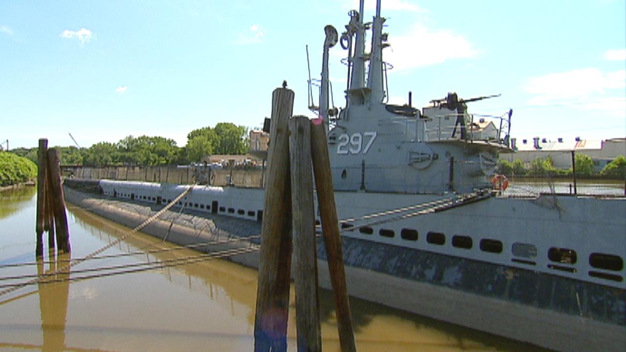 WWII submarine stuck in muck in New Jersey 