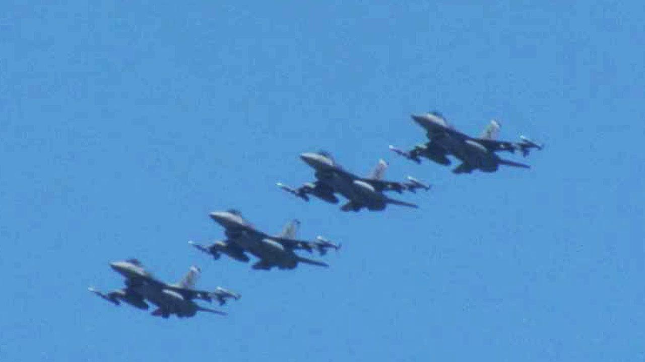 113th Wing of Air National Guard flies over DC 