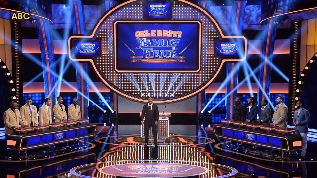 Sports stars face off on 'Celebrity Family Feud'