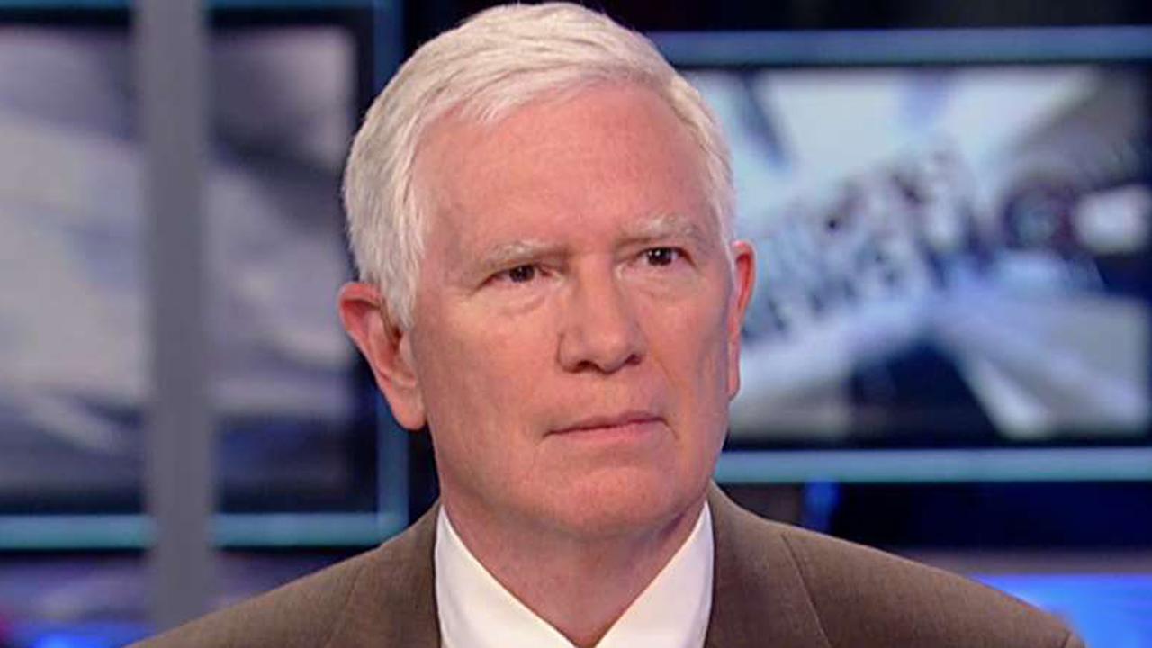 Rep. Mo Brooks praises WH for being proactive on Iraq, Syria