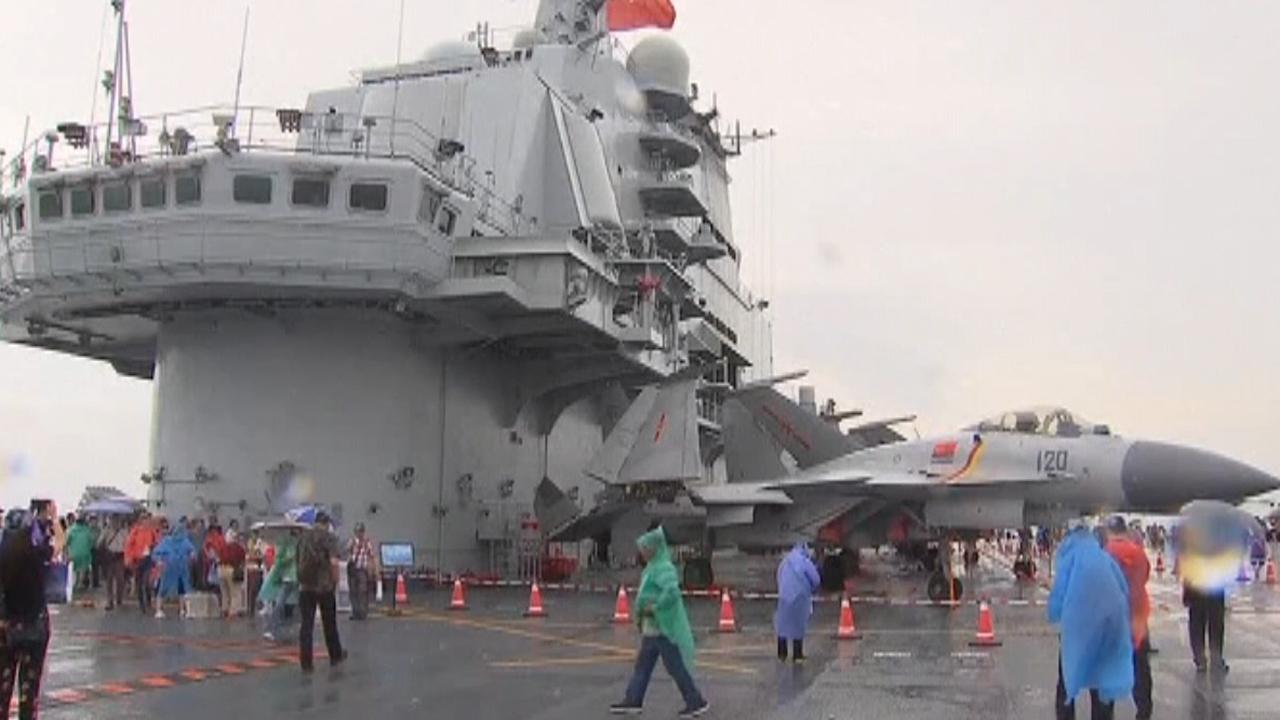  Chinese aircraft carrier Liaoning visits Hong Kong 