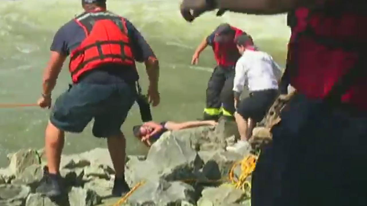 Kayakers on first date rescued from Indiana river after capsizing | Fox ...
