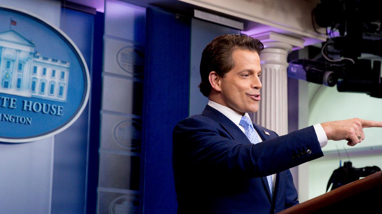 Scaramucci takes over communications shop amid controversy