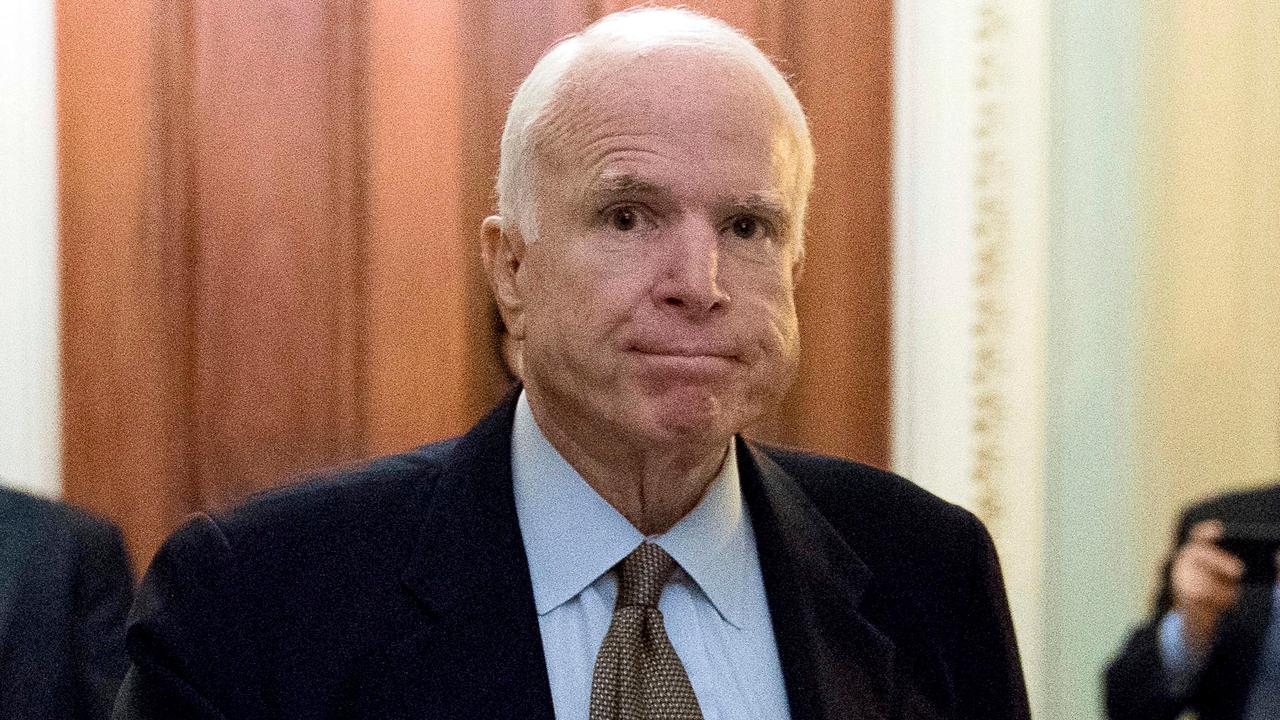 McCain returns to Senate ahead of crucial health care vote
