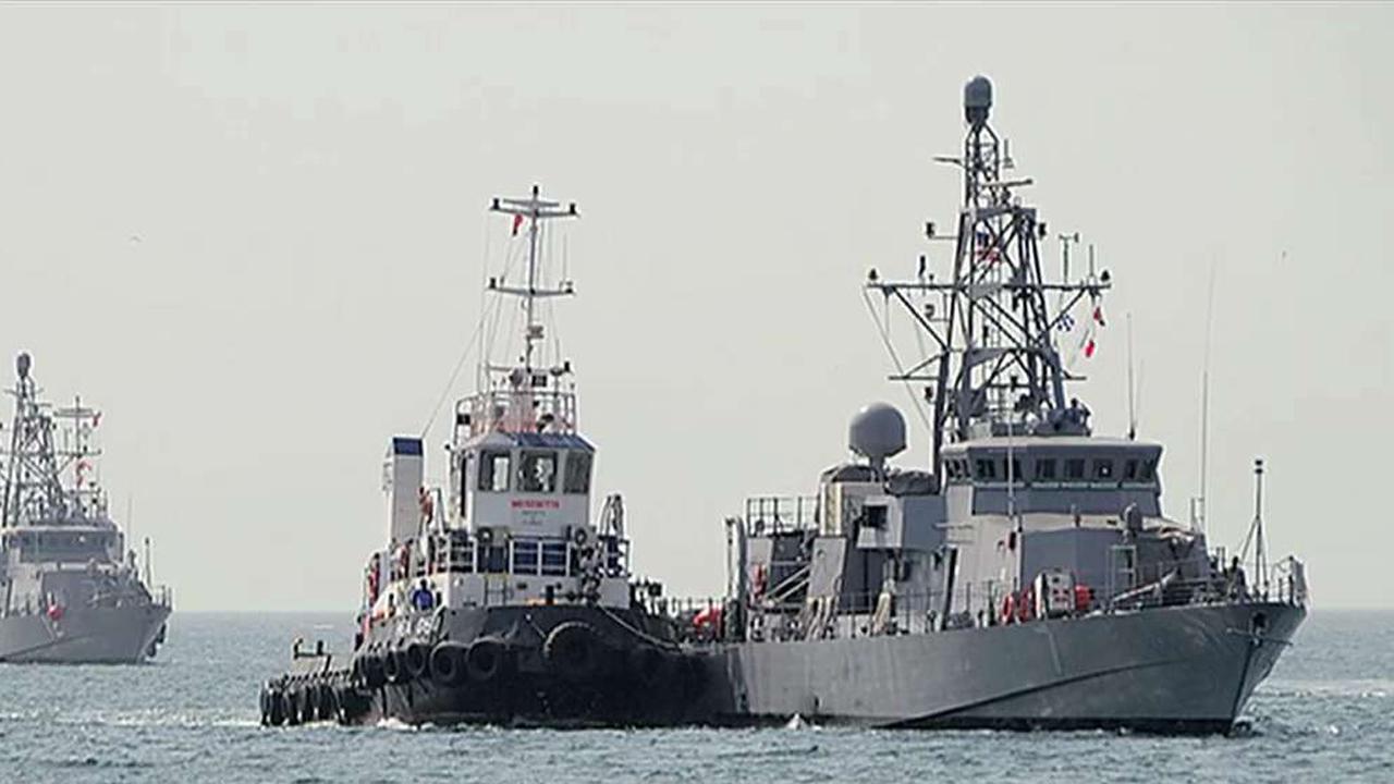 Navy ship fires warning shots at armed Iranian patrol boat
