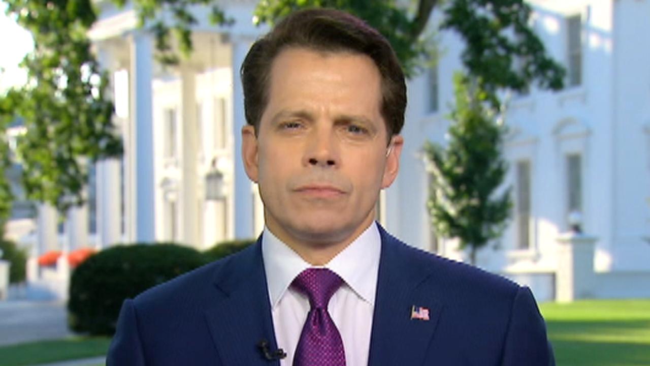 Scaramucci warns he's a 'front-stabbing person'