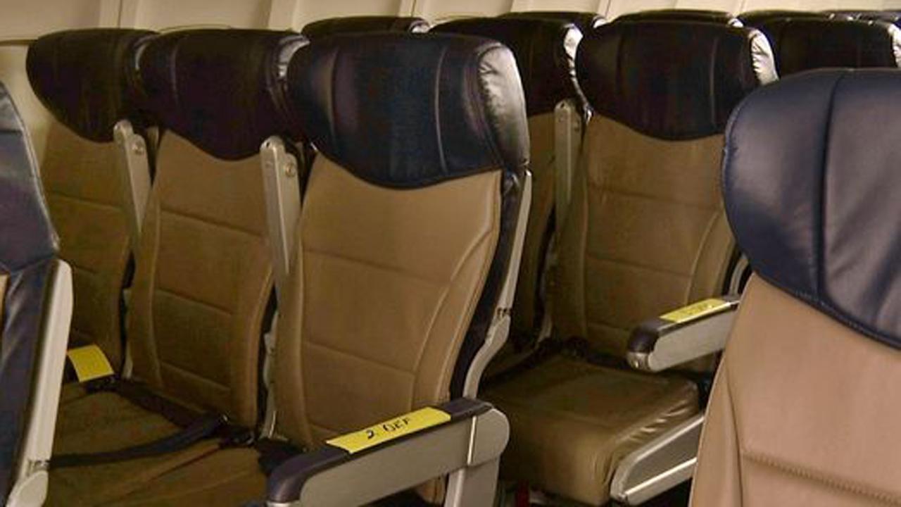 FAA ordered to reevaluate rules for plane seat sizes