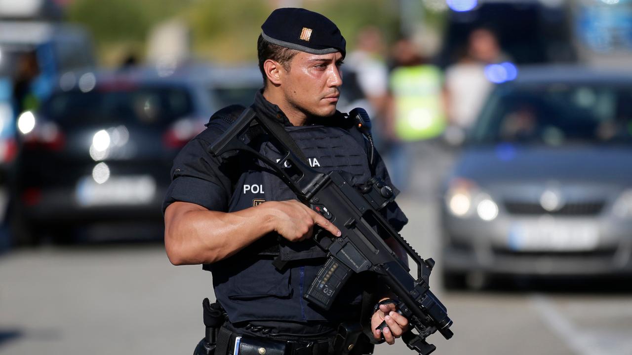 Police shoot and kill Barcelona van attack suspect