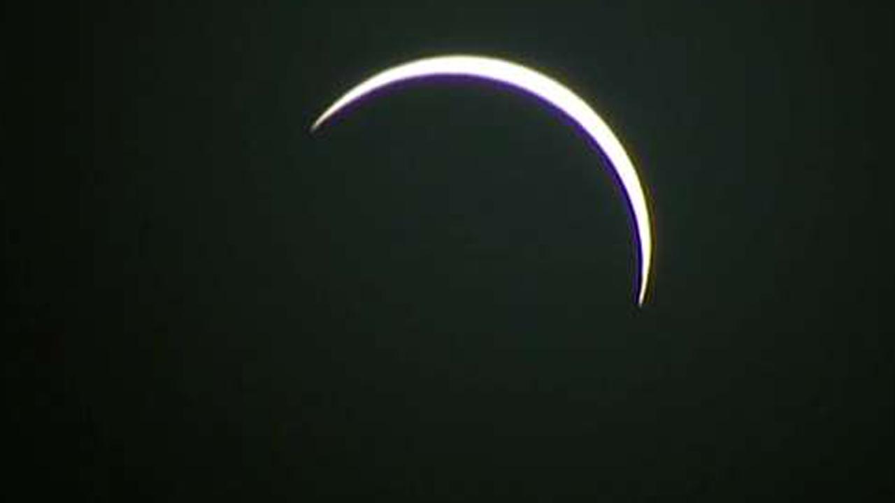 Total solar eclipse passes over Oregon